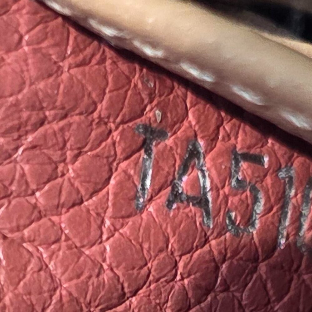 Louis Vuitton Portefeiulle Lock Me II Camel/Mauve Long Wallet - Picture 8 of 8